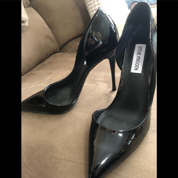 steve madden black pumps